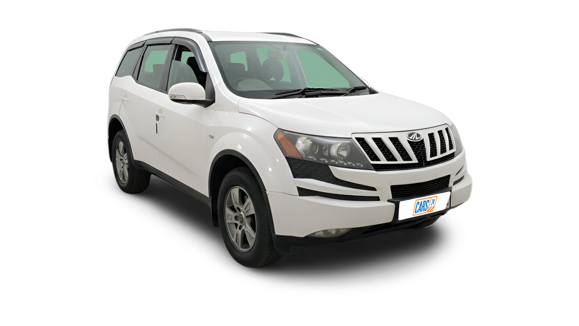 Mahindra XUV500-img